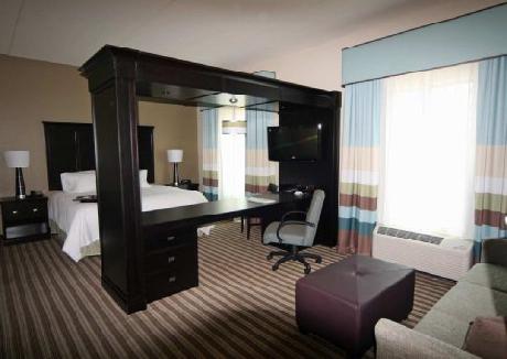 Hampton Inn  Suites Swansboro NC