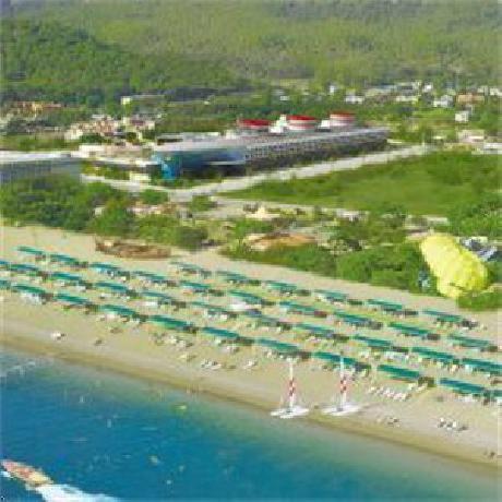 Queen Elizabeth Elite Suite And Spa