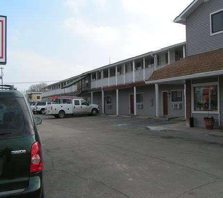 All Star Inn St. Roberts