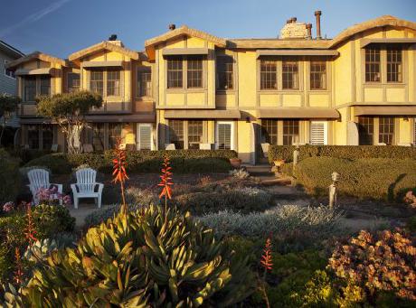 Cottage Inn By The Sea