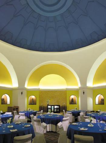 Vivanta by Taj Ambassador