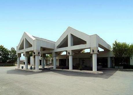 Quality Inn Airport East