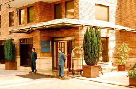 Plaza el Bosque Suites