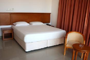 Samharam Tourist Village