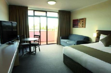 ADELAIDE MERIDIEN