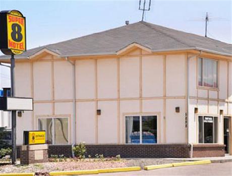 Super 8 Denver/I-25 & 58th Ave.