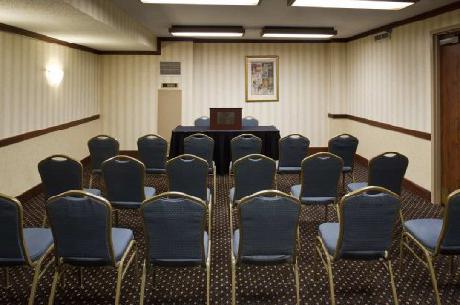 Doubletree Guest Suites® Columbus