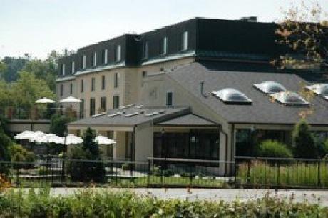 Meadowbrook Inn and Suites