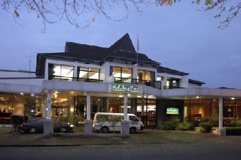 Holiday Inn ON AVON CHRISTCHURCH