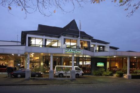 Holiday Inn ON AVON CHRISTCHURCH
