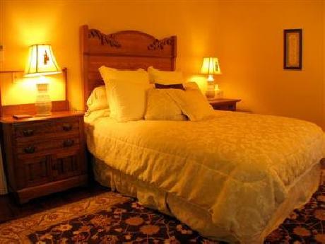 Little Lakes Inn & Healing Cen