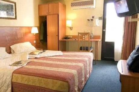 Kyriad - Argentueil Bezons