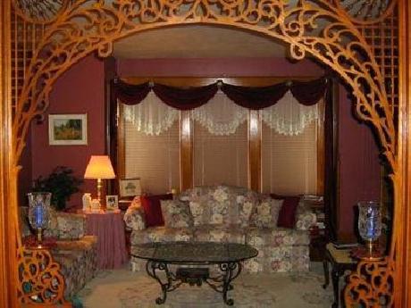 Tea Kettle Inn Bed & Breakfast