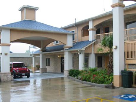 Scottish Inns & Suites Eastex Fwy.