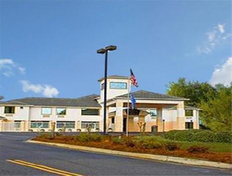 Baymont Inn and Suites