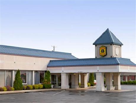 Super 8 Williamsburg