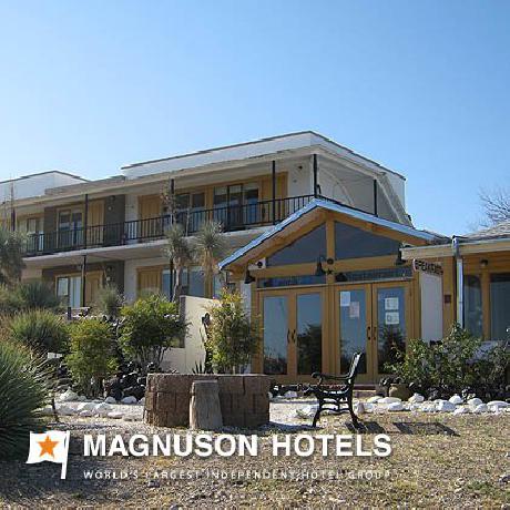 Landmark Lookout Lodge Tombsto