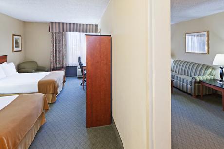 Holiday Inn Express Hotel & Suites PLANO EAST