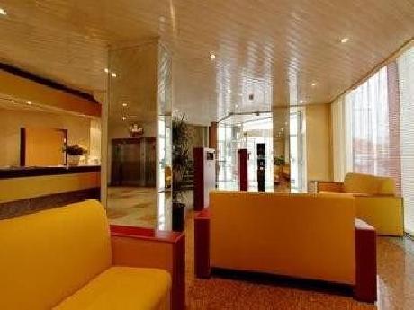 AT HOME APPART HOTEL