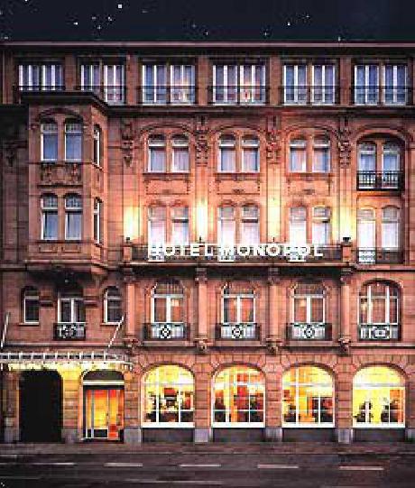 Monopol Hotel