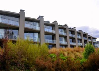 Clarion Suites Highview