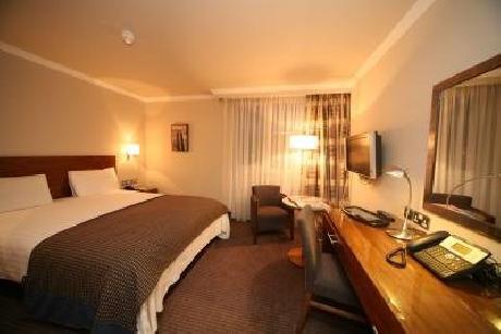 Hallmark Hotel Croydon