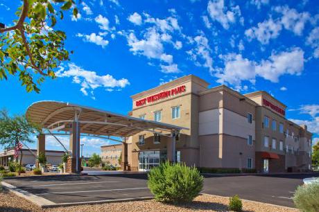 BEST WESTERN PLUS Henderson Hotel