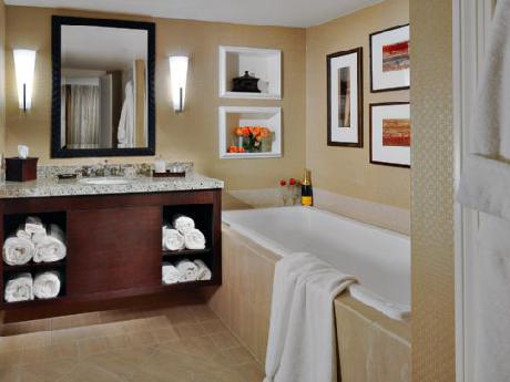 Crowne Plaza JACKSONVILLE AIRPORT/I-95N