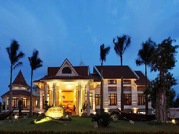 Golden Coast Resort and Spa