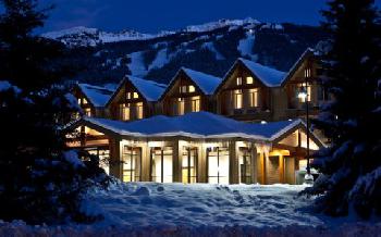 Coast Whistler Hotel