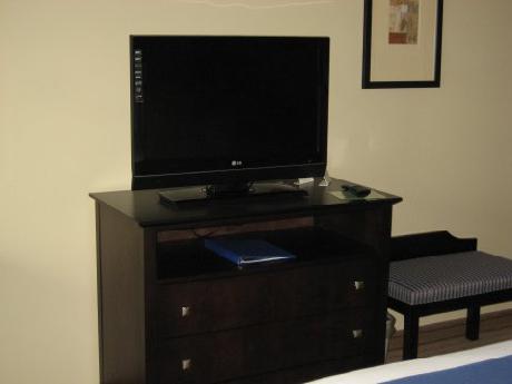 Holiday Inn Express Hotel & Suites MADISON-VERONA