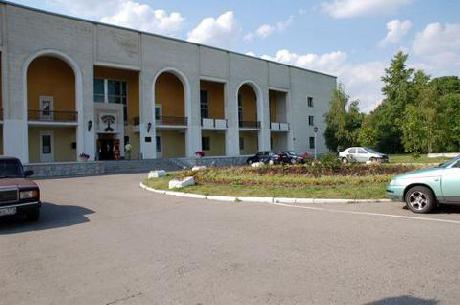 Uzkoe Hotel