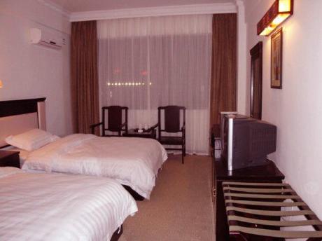 Oriental Pearl Grand Hotel