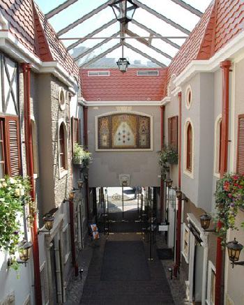 Golden Garden Boutique Hotel