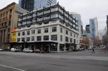 City Edge On Elizabeth