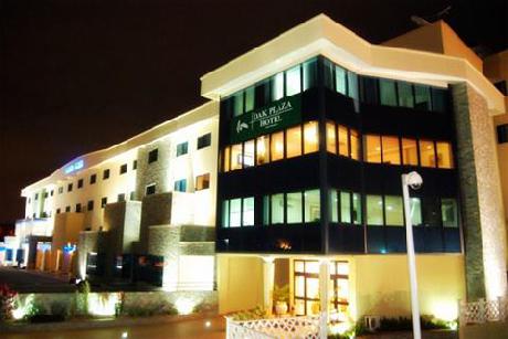 Oak Plaza East Airport Hotel