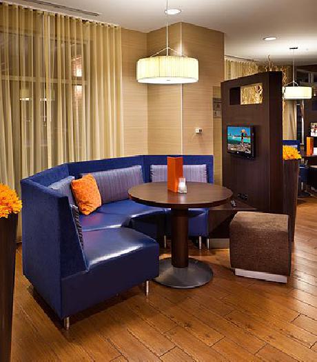 Courtyard Columbus Easton