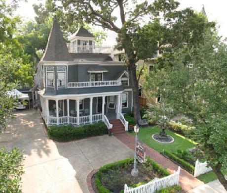 Sara's Bed and Breakfast Inn