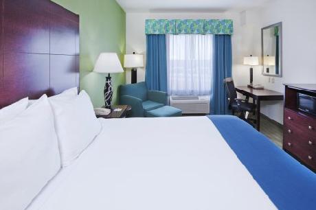 Holiday Inn Express Hotel & Suites GRAHAM