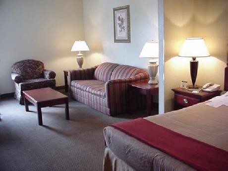 Holiday Inn Express Hotel & Suites ASHEBORO