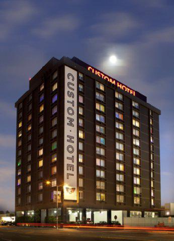 Custom Hotel LAX