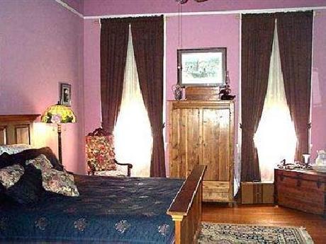 HH Whitney House on the Histor