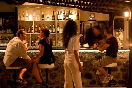 Lava Suites and Lounge