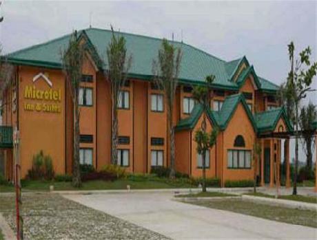 Microtel Inn And Suites Cabanatuan
