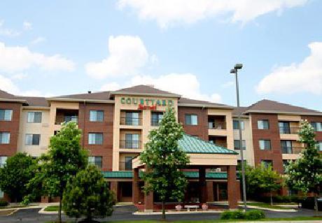 Courtyard Chicago Bloomingdale