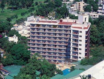 Real Bananas Hotel & Villas