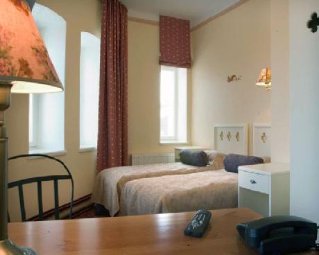 Meriton Old Town Hotel