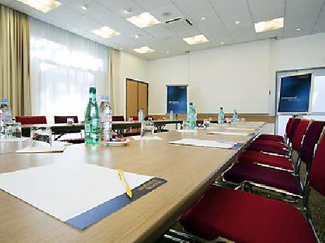 Novotel Lyon Nord Porte de Lyon