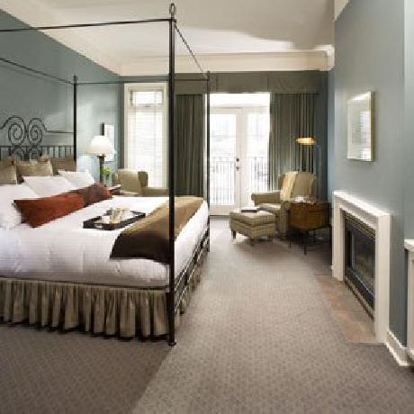 Kensington Riverside Inn