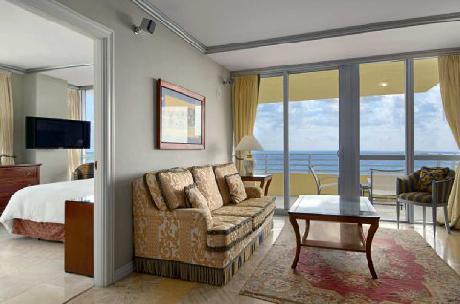 MIAMI SOUTH BEACH BENTLEY HILTON